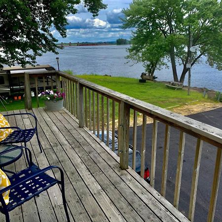 Mississippi River Cabin Bellevue Esterno foto